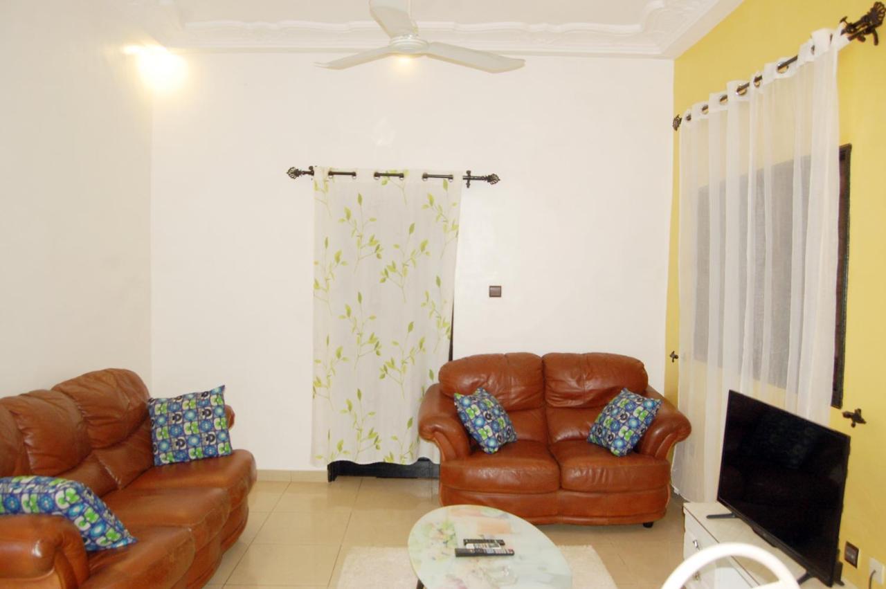 Residences Aske Abomey-Calavi Bagian luar foto